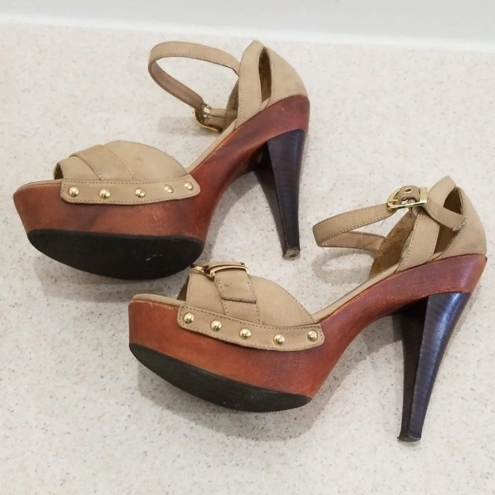 Bakers taupe Shiloh women's size 8.5 heels